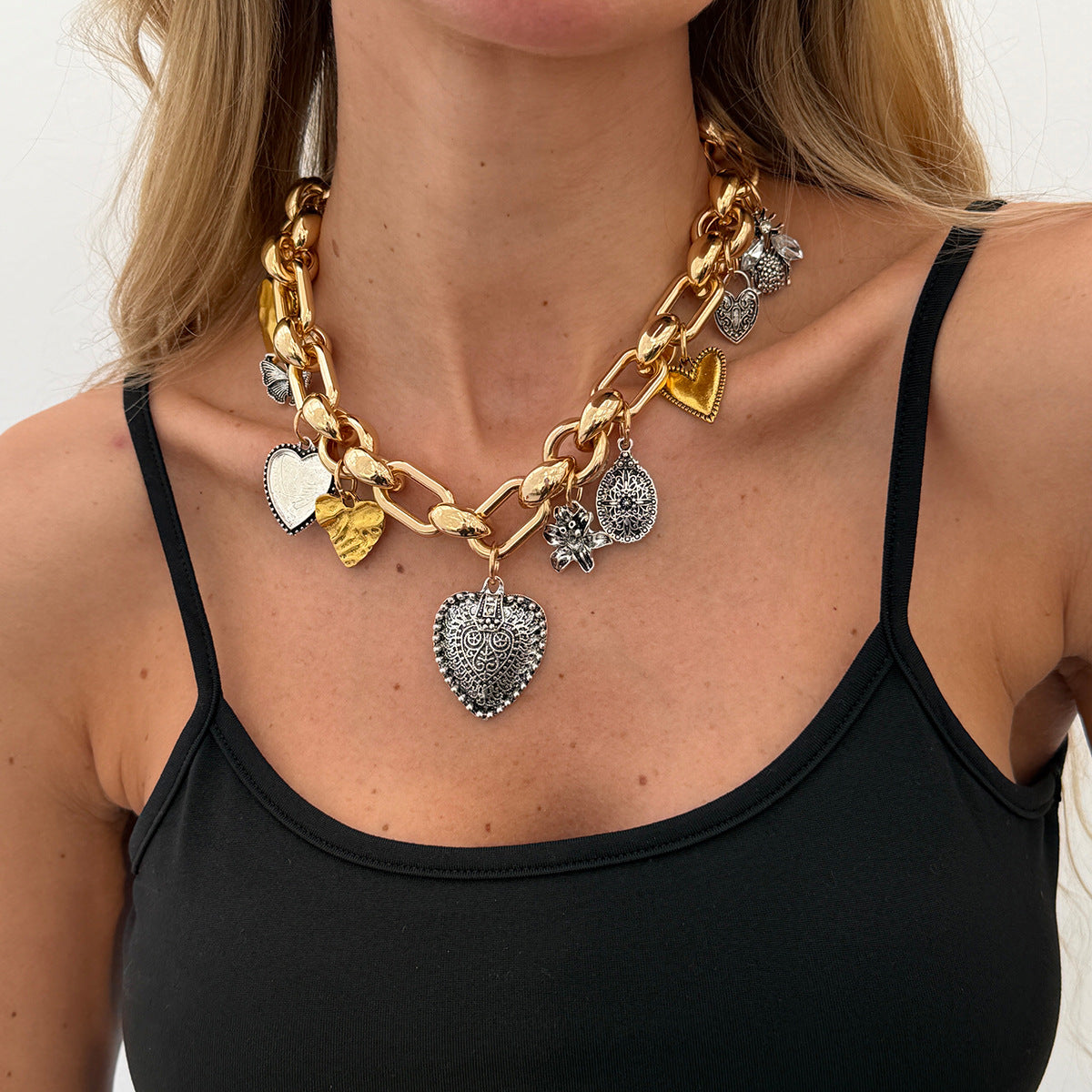 Punk Heart Pendant Necklace – Trendy Mixed-Color Sweet & Cool Chain Necklace for Women