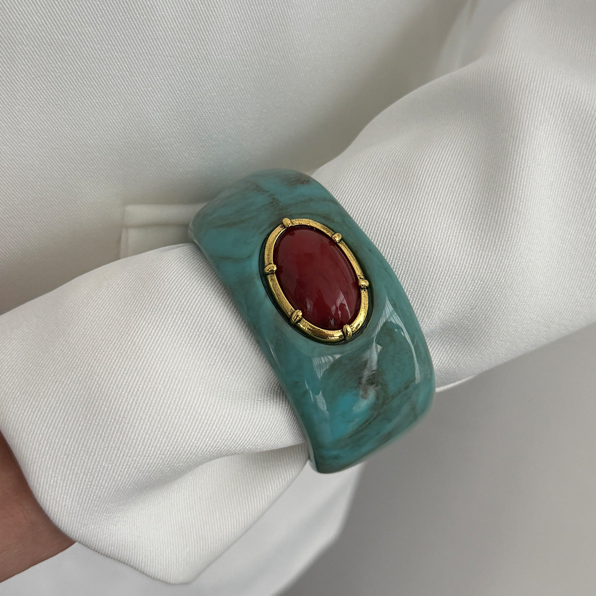 Resin Dyed Bracelet for Women – European & American Casual Style Jewelry