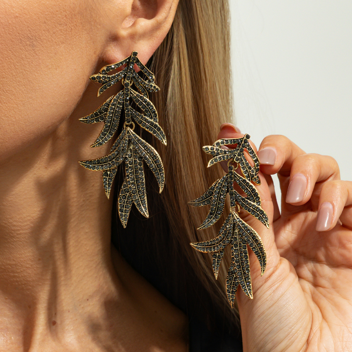 Irregular Fan-Shaped Rhinestone Earrings – Trendy Full Diamond Statement Earrings for Women