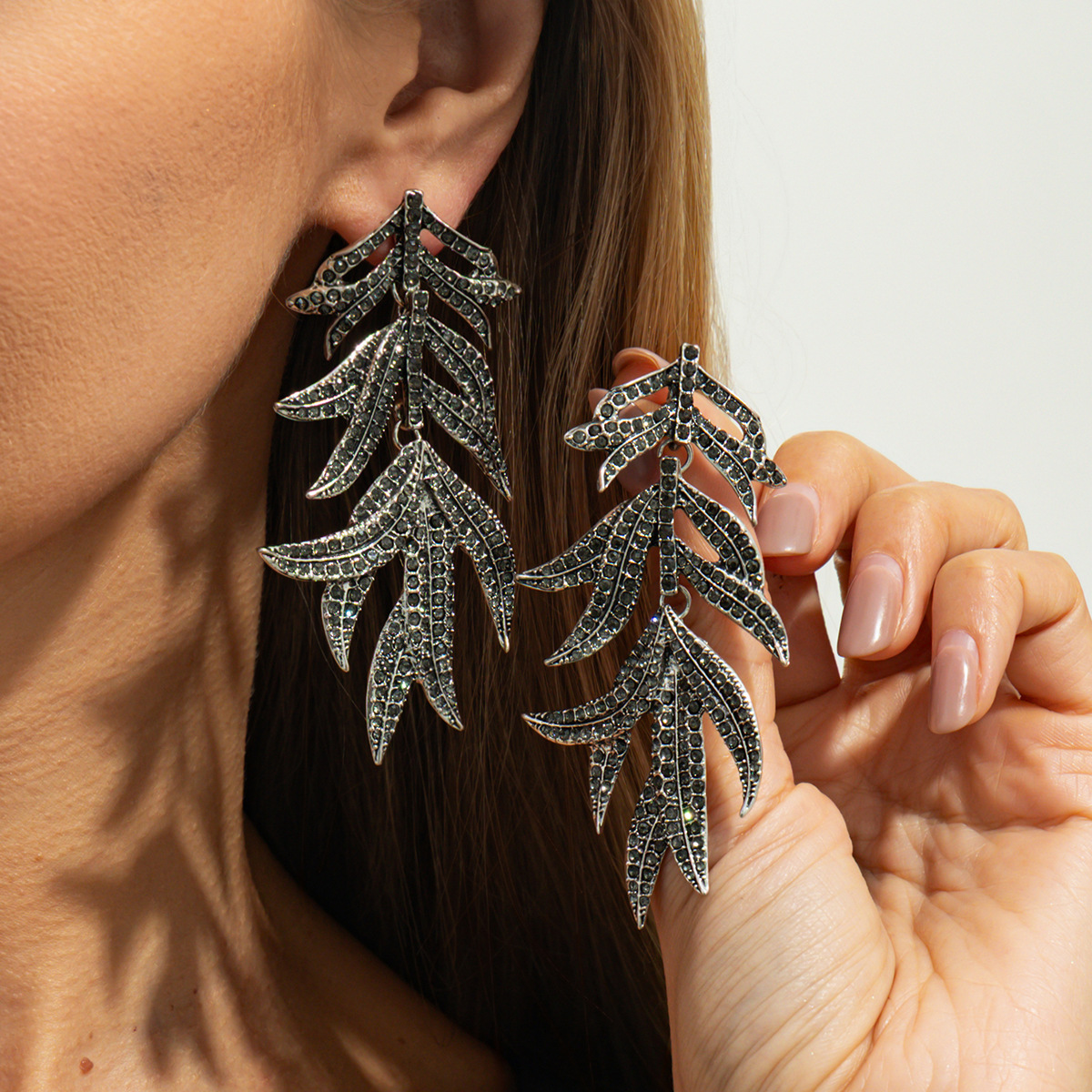 Irregular Fan-Shaped Rhinestone Earrings – Trendy Full Diamond Statement Earrings for Women