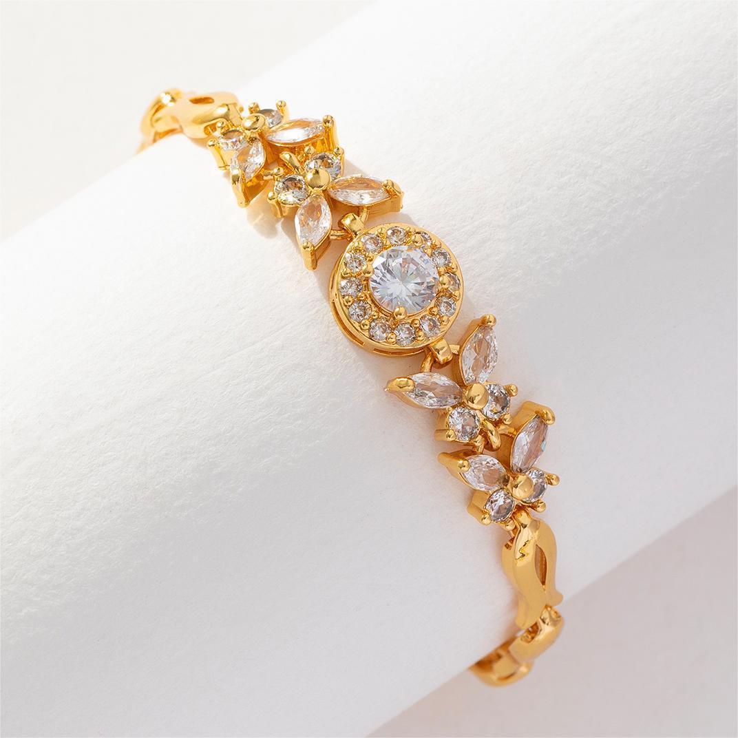 Stylish Minimalist Alloy Bracelet for Women – Geometric Zircon Inlay Jewelry