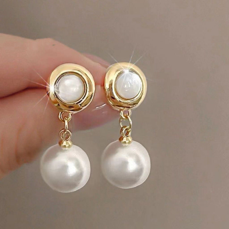 New Textured Pearl Vintage Artistic Stud Earrings