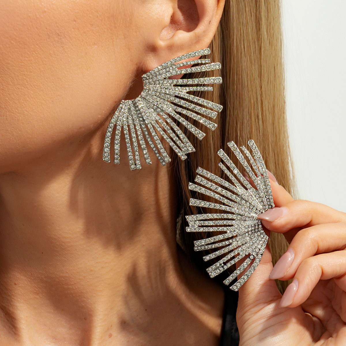 Irregular Fan-Shaped Rhinestone Earrings – Trendy Full Diamond Statement Earrings for Women